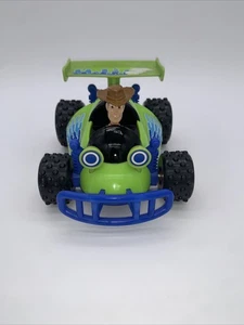 Fisher Price Disney Pixar Toy Story 3 Shake N Go Woody & RC auto giocattolo testato funziona - Foto 1 di 7