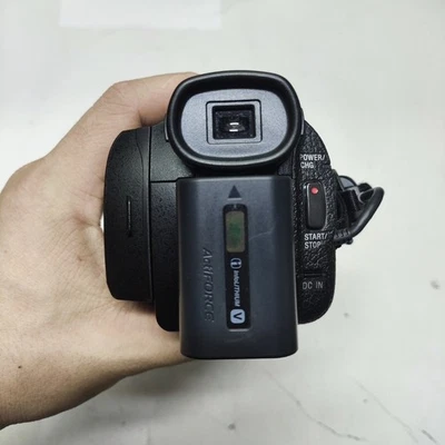 SONY FDR-AXP35 4K Video Cam Handycamer 10x Optical Zoom Built-in Wi-Fi Black - Image 1 of 4