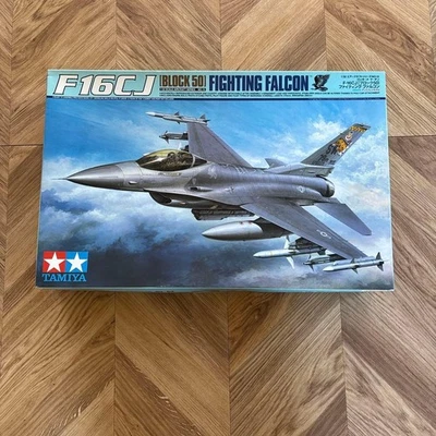 Tamiya F-16CJ Block 50 1/48 - Immagine 1 di 4