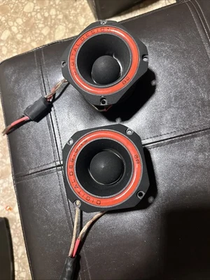 Bala de tweeters de diseños digitales Foto 1 de 4