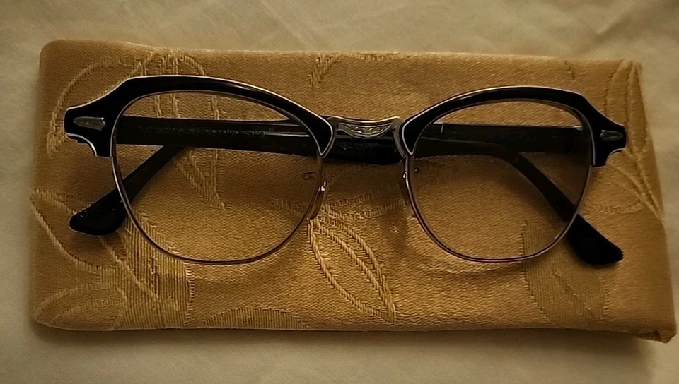 Monturas de anteojos ornamentadas vintage ojo de gato Bausch & Lomb Foto 1 de 4