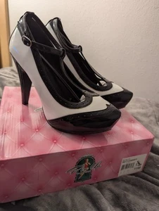 Black And White Patent Hidden Platform T-Strap Spectator Heel - Picture 1 of 7