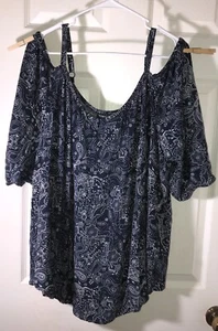 Torrid Blouse Paisley Off Shoulder Blue Elastic Neckline Size 3 - Picture 1 of 11