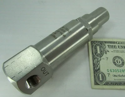 New Circle Seal 5300 1/4" NPT Stainless Relief Valves 3500 PSI Cracking Pressure - Image 1 of 4