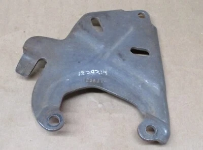 1971-1972 BUICK SKYLARK GS RIVIERA 350 455 POWER STEERING PUMP BRACKET 1238314 - Image 1 of 4