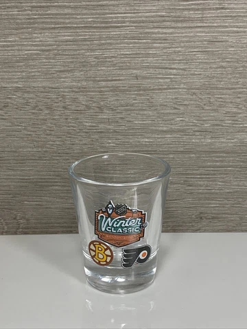 Boston Bruins Philadelphia Flyers 2010 Winter Classic Shot Glass 2.25” Cover