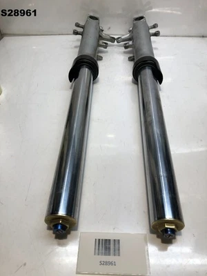 GARFOS DIANTEIROS SUZUKI GSXR 600 2001 - 2003 ORIGINAL DO FABRICANTE M2111 S28961 - Imagem 1 de 4