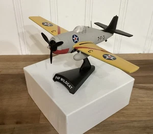 Model Power Diecast Plane 1/100 F4F Wildcat (Silver & Yellow) New - Picture 1 of 8