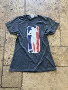 Camiseta para mujer Port & Company gris gráfica, talla M - Imagen 1 de 6