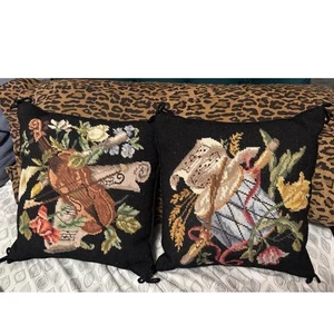 Set 2 Needlepoint Velvet Pillows 12½" Black Multi Drum Violin Motif Tassel Vtg - Picture 1 of 4