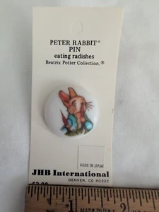 New Vintage 1976 Peter Rabbit Collection 1.5" Pin Eating Radishes ~BeatrixPotter - Picture 1 of 4