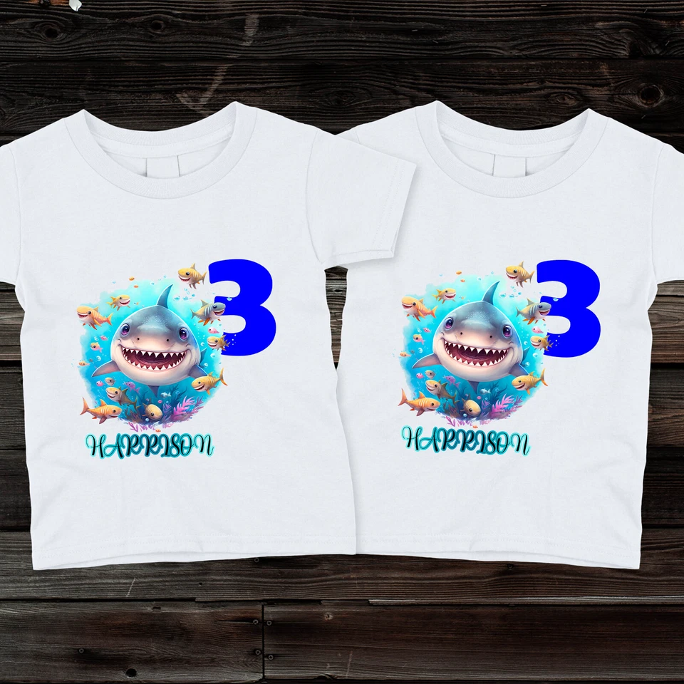 Camiseta de cumpleaños personalizada Shark Undersea para niños, niñas y niños pequeños Foto 1 de 1