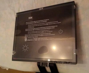 IBM L180P ThinkVision Monitor Flat Panel Display-TFT-18.1" 1280x1024 75Hz - Picture 1 of 8