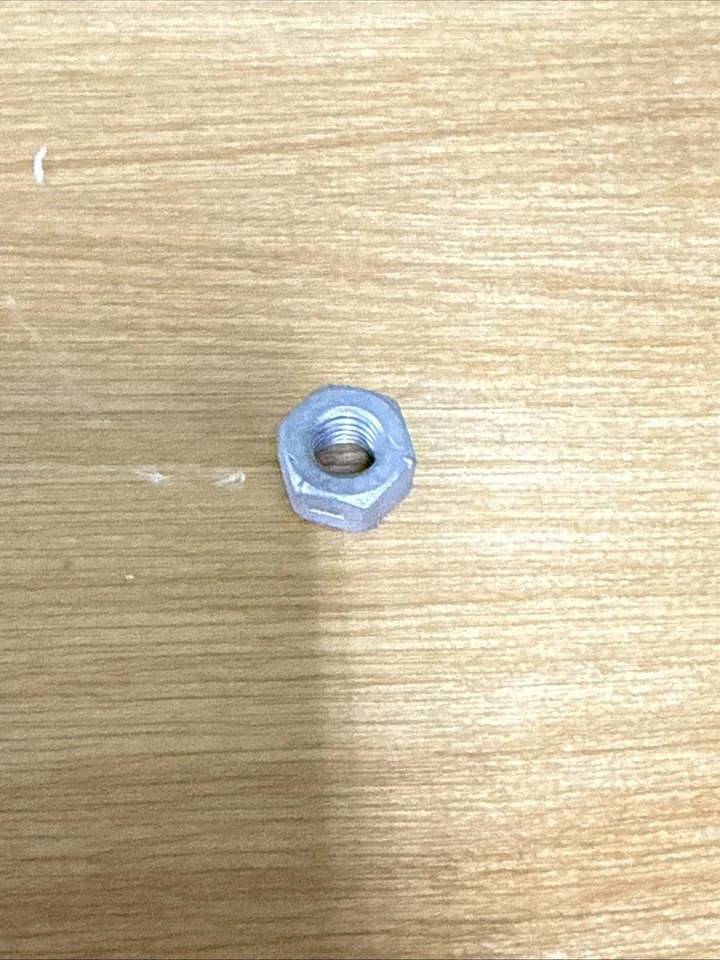 Tuerca de parada Lawn-Boy 602201 Foto 1 de 1