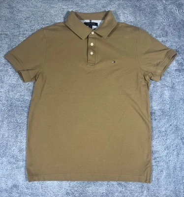 Tommy Hilfiger Slim Fit Polo Elástico Masculino Grande Marrom Manga Curta Logotipo Frontal - Imagem 1 de 4