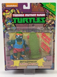 2015 Playmates TMNT Classic Collection Skateboardin Michelangelo Actionfigur - Bild 1 von 2