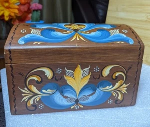 Beautiful Handmade Handpainted Wood Jewelry Box With Tray 8" L X 5.25" H x 5" W - Picture 1 of 12