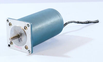 Superior Electric SLO-SYN Synchronous Stepping Motor M063-FD09 2.25VDC 4.6A - Image 1 of 4