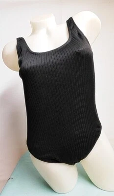 Weekday Badeanzug Gr.40(S) komplett gefüttert hoher Rücken - Bild 1 von 2