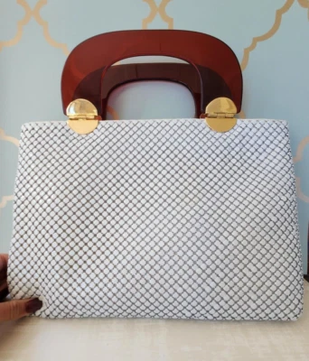 Vtg White Metal Mesh Exterior Plastic Handle Plastic inside 13.5" X 9" - Image 1 of 4