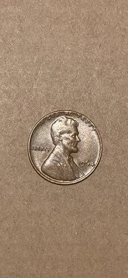 1964 Lincoln Copper Penny VERY RARE Error! (Misprint/DDO on "4"- smudged) - Image 1 of 4