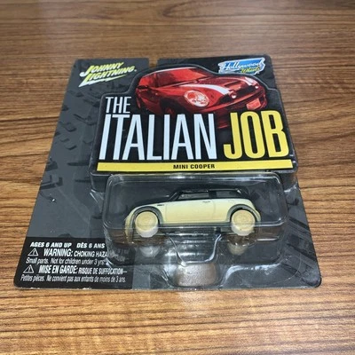 MINI COOPER THE ITALIAN JOB DIRTY VERSION WHITE LIGHTNING JOHNNY LIGHTNING 2004 - Image 1 of 4