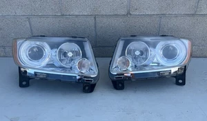 2011 2012 2013 Jeep Grand Cherokee AFS Xenon HID Headlights Right/Left Pair Oem - Picture 1 of 19