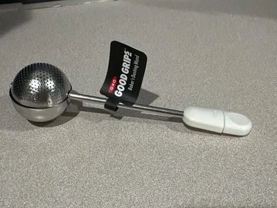 OXO Good Grips Baker’s Dusting Wand for Sugar, Flour and Spices, Stainless Steel - Imagem 1 de 2