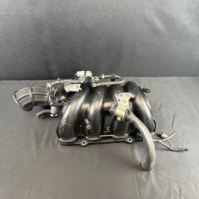 Colector de admisión Nissan Altima 2,5 L con carrocería de acelerador 2007-2012 Foto 1 de 4