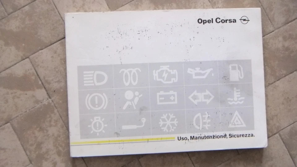 OPEL CORSA 1995 USO E MANUTENZIONE LIBRETTO MANUALE ISTRUZIONI SICUREZZA - Immagine 1 di 1