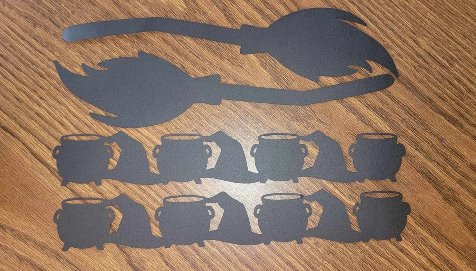 Álbum de recortes hecho a mano troquelados títulos fronteras Halloween bruja escoba sombrero/olla 4PK Foto 1 de 1