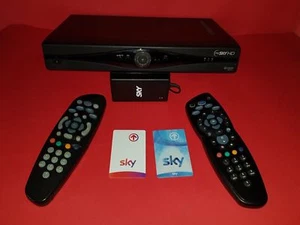 decoder my sky hd PER TUTTE LE SCHEDE VISIONE HD GARANTITA mod.p990 COMPLETO - Foto 1 di 7