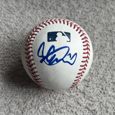 Ichiro Suzuki Signed ROMLB Baseball Autograph Seattle Mariners JSA COA Japan - Image 1 of 3