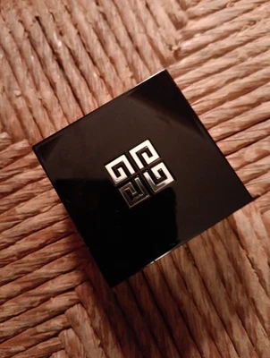 Givenchy Prisme Libre Loose Powder # 3 VOILE ROSE Old Formula .14 Oz Mini Size - Image 1 of 3