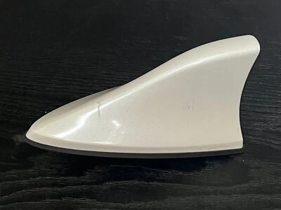 KIA OPTIMA 2016 ANTENA ALETA DE TIBURÓN BLANCA 96250-2T100SWP OEM 13 14 15 16 Foto 1 de 4