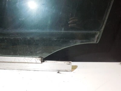 Puerta delantera izquierda conductor ventana cristal 94-00 mercedes-benz w202 c220 c230 c280 Foto 1 de 4