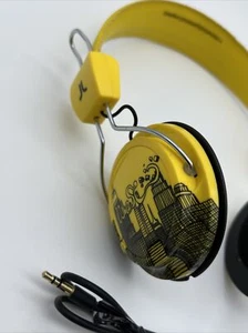 WeSC Conga On-Ear-Kopfhörer - limitierte Auflage gelber Stadtdruck - kabelgebunden 3,5 mm - Bild 1 von 4