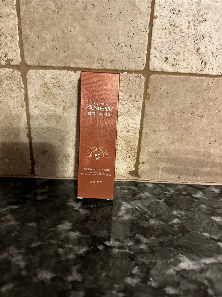Avon Isa Knox ASoliare Everyday Mineral Face Protection Cream SPF 50
