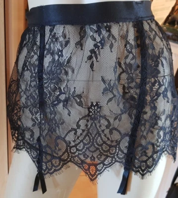 Hunkemöller Straps-Rock Röckchen mit Strumpfhalter Nur Spitze Schwarz XS - Bild 1 von 4