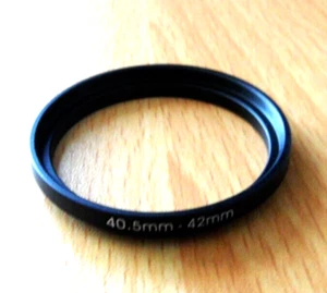 40.5mm-42mm STEPPING STEP-UP LENS FILTER RING ADAPTER 40.5mm-42mm MALE-FEMALE - Picture 1 of 2