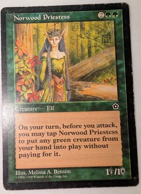 Norwood Priestess Portal Second Age Regular moderately played - Image 1 of 2