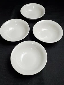 American Atelier SATURN 6,5" Suppe Müslischale weiß geprägt Schnörkel & Punkte (4) - Bild 1 von 4