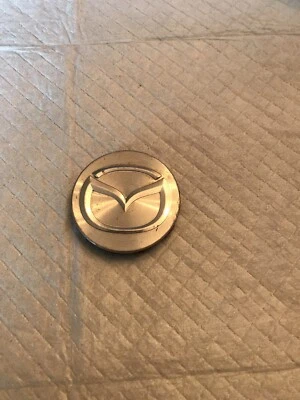 Tampa central Mazda 1998 1999 2000 2001 626 Protege Millenia 2002 2003 2004 2005 - Imagem 1 de 4