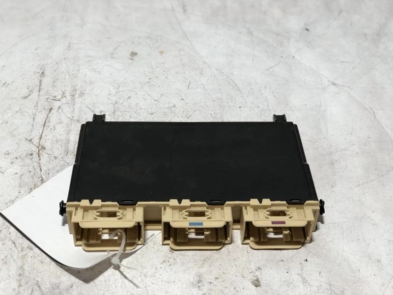 1669006107 RIGHT SEAT MODULE Fits 17-19 MERCEDES GLS-CLASS 19196 - Image 1 of 4