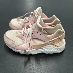 Nike Girls Huarache Run SE Shoes Sneakers Athletic Pink Lace Up Round Toe 3Y - Picture 1 of 7