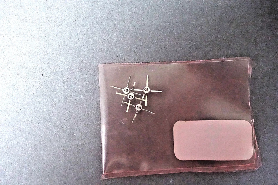 4 x NOS HPMA-0335, MMIC, DC-2.8GHz, 10dBm, MICRO STRIP,  SEALED SACHETS, HP - Bild 1 von 1