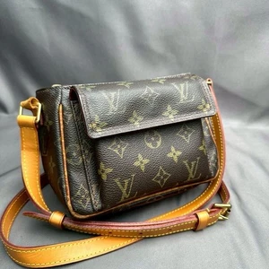 Auténtico bolso de hombro Louis Vuitton con monograma Viva Cite PM M51165 LV 143139 - Imagen 1 de 10