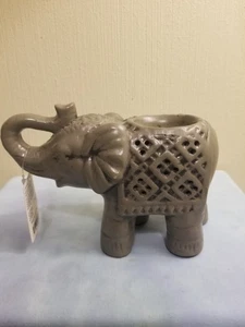 Elefant Teelichthalter Rüssel oben Keramik grau Boho eklektisch mit Teelicht - Bild 1 von 15