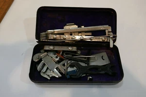 Piezas y accesorios de máquina de coser muy antiguos. Marca desconocida pero bastante antigua - Imagen 1 de 9