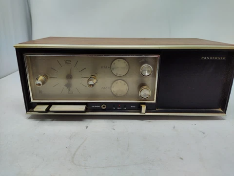 Vintage Alarm Clock AM FM Radio PANASONIC RC-7240 Wood Grain Case Japan Cover